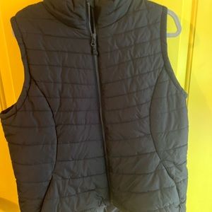 Black zip vest size XXL